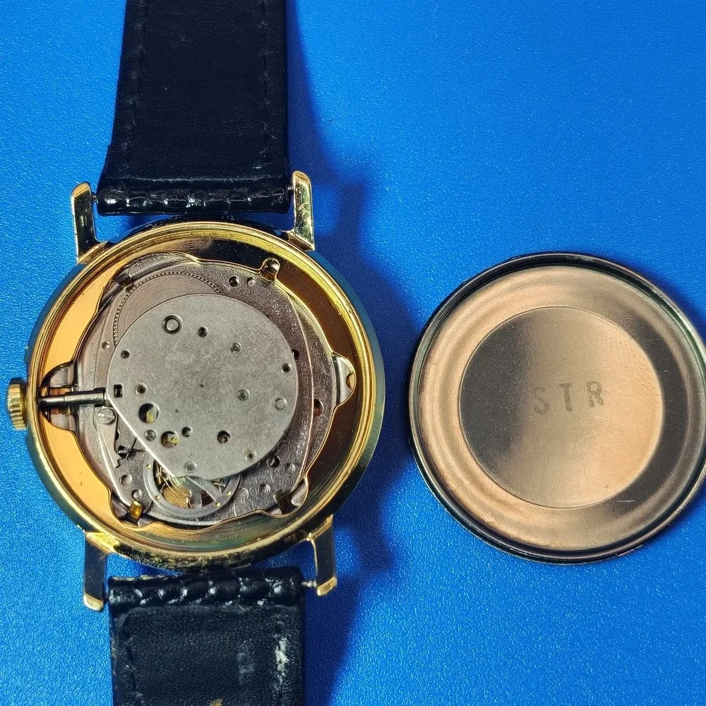 Vintage 1978 Timex Mechanical Wind Gold Tone 39mm Mens Dress Watch Restored‎